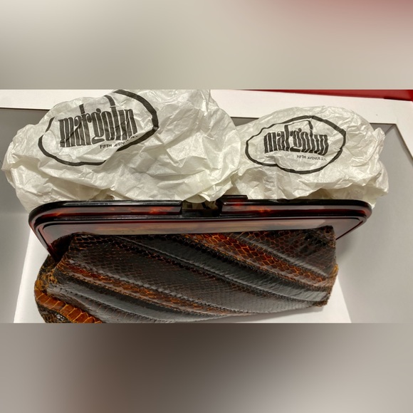 Vintage Marigolin New York Brown Leather Clutch w/ Tortoise Shell Clasp - Picture 13 of 13